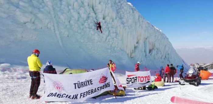 Palandökende buz tırmanışı nefesleri kesecek
