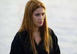 Hazal Kaya: Ailecek negatifiz!