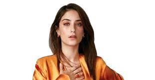 Hazal Kaya'dan üzücü haber!