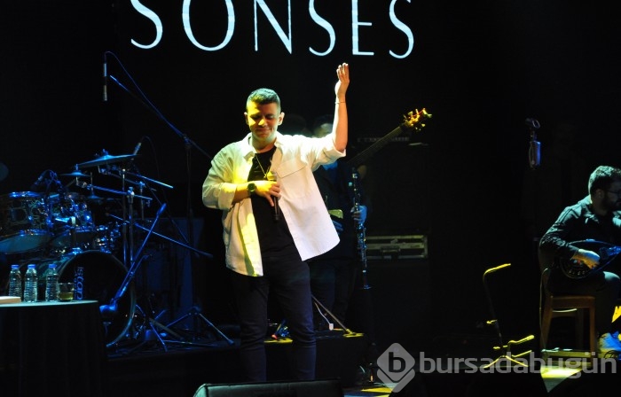 Bilal Sonses, Bursalılara muhteşem bir konser verdi