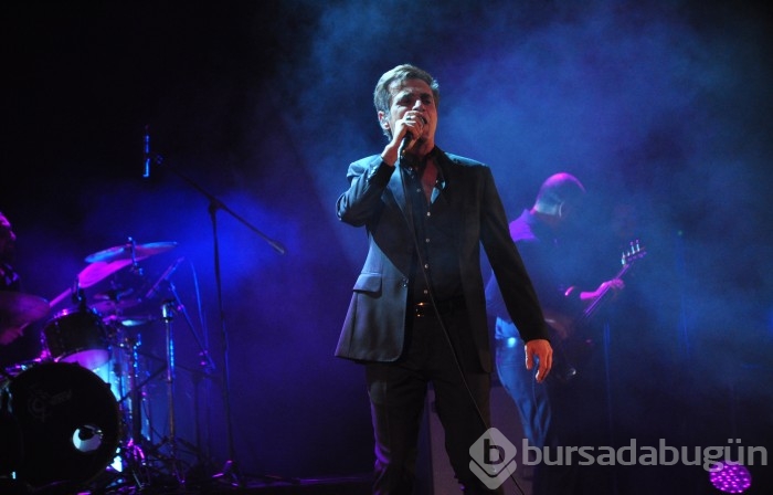 Teoman Bursa'yı salladı