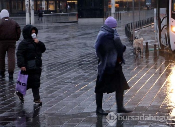 Rüzgar ve yağmur zor anlar yaşattı!