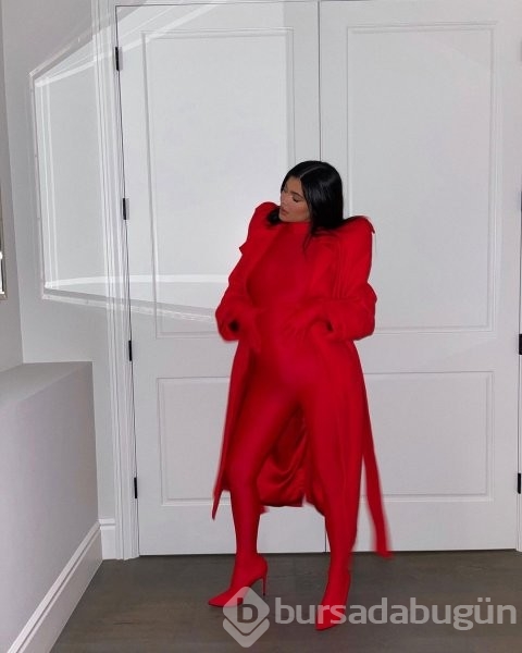 Kylie Jenner'ın 300 milyonluk sosyal medya hesabından kareler