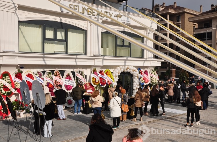 Selin Beauty Center'a Bursa'da görkemli açılış