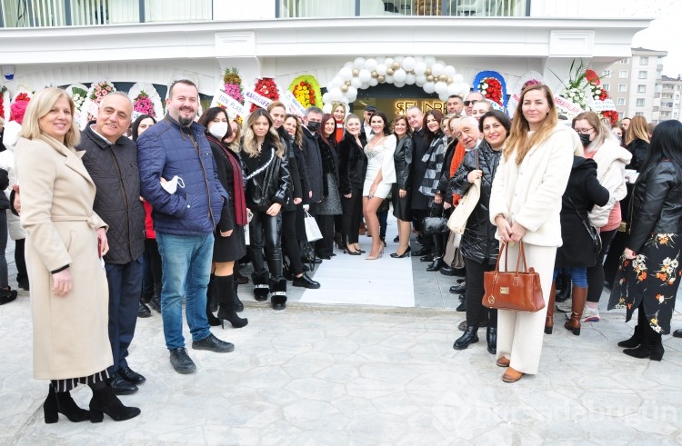 Selin Beauty Center'a Bursa'da görkemli açılış