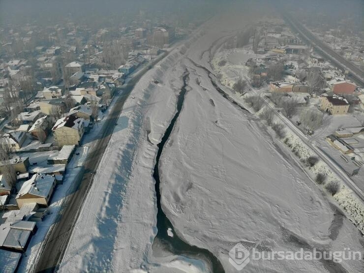 Ağrı eksi 33 derece ile soğuk havada zirvede
