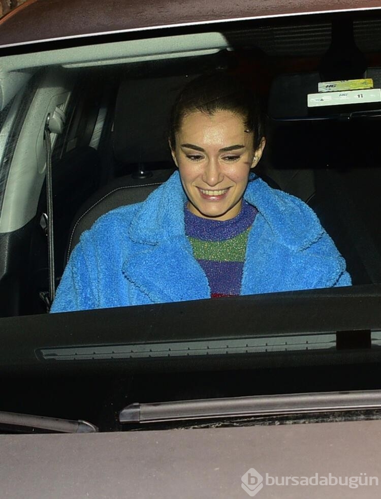 Hande Doğandemir aşk sarhoşu!