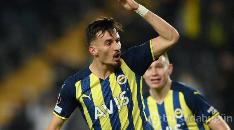  Fenerbahçe'de 8 futbolcunun bileti kesildi!