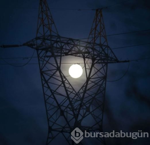 2022'nin ilk dolunayı dünyanın dört bir yanından görüntülendi
