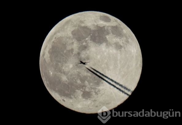2022'nin ilk dolunayı dünyanın dört bir yanından görüntülendi
