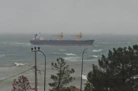 Karaya oturan gemide yangın!
