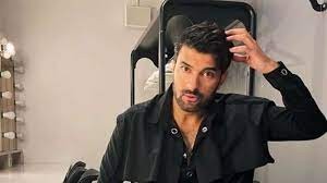 Engin Akyürek'ten karavan pozu!