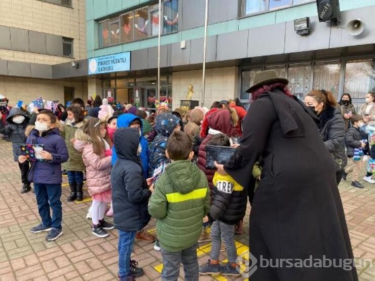 Öğrencilerin karne heyecanı!
