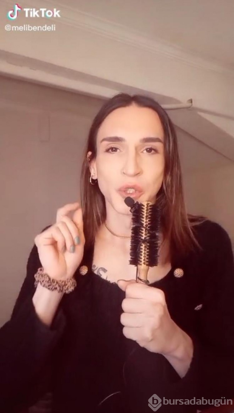  Travestiyim diye dudaklarımı yaptırmak zorunda değilim