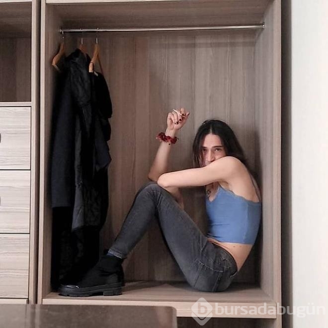  Travestiyim diye dudaklarımı yaptırmak zorunda değilim
