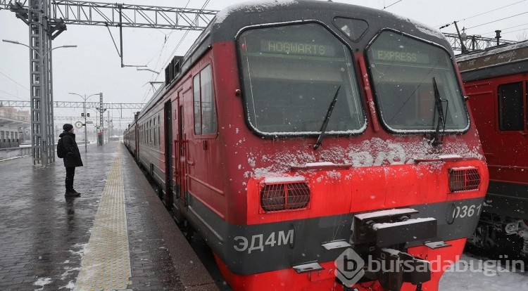 Hogwarts Express treni Saint Petersburg'dan kalktı
