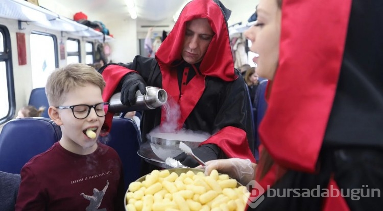Hogwarts Express treni Saint Petersburg'dan kalktı
