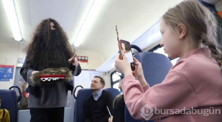 Hogwarts Express treni Saint Petersburg'dan kalktı
