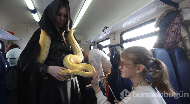 Hogwarts Express treni Saint Petersburg'dan kalktı
