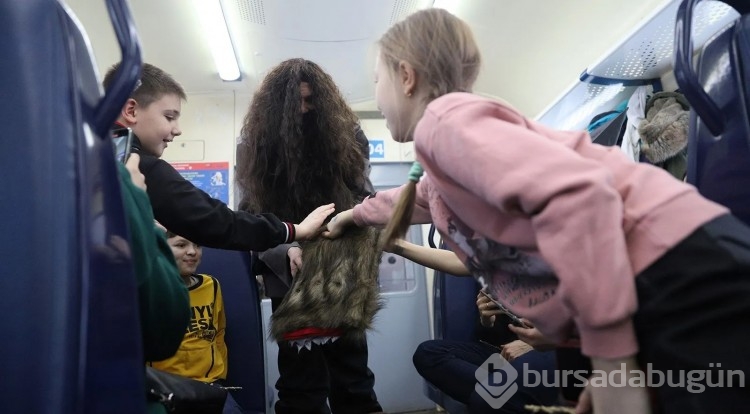 Hogwarts Express treni Saint Petersburg'dan kalktı
