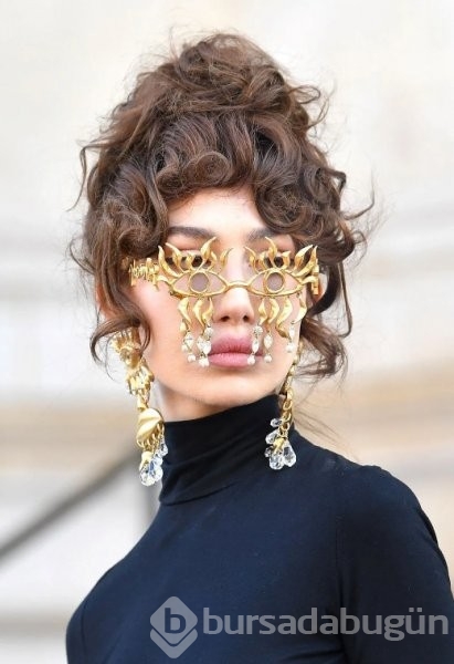 Paris Moda Haftası'nda sokaklar podyuma döndü
