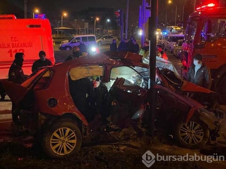 Işık ihlali kazası3 ölü1 yaralı...