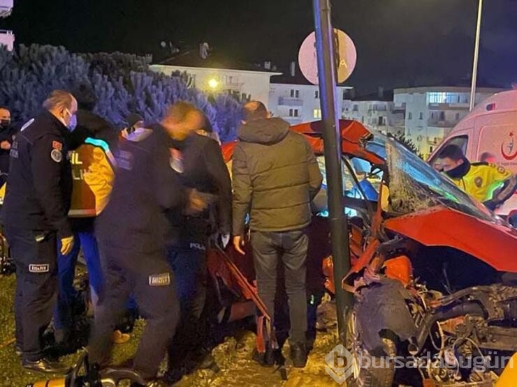 Işık ihlali kazası3 ölü1 yaralı...