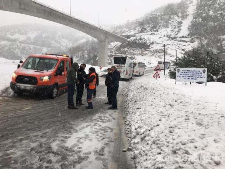 İstanbul yolu kapandı...