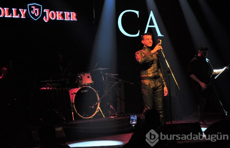 Bursa'da Cem Adrian'la müzik dolu gece 