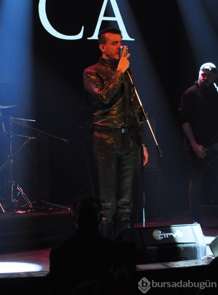 Bursa'da Cem Adrian'la müzik dolu gece 