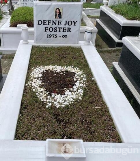 Mezar başı 11'inci ölüm yıl dönümünde boş kaldı...