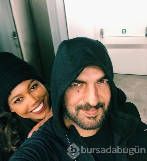 Soner Sarıkabadayı'dan aile pozu!