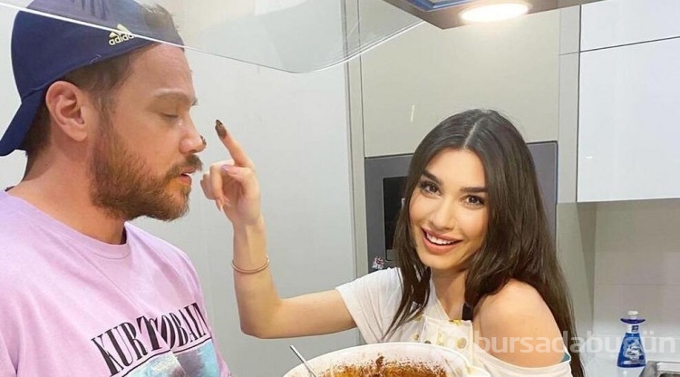 Burcu Kıratlı'dan sürpriz bir hamle!