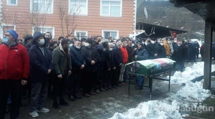 Eşini çekiçle öldürdü!