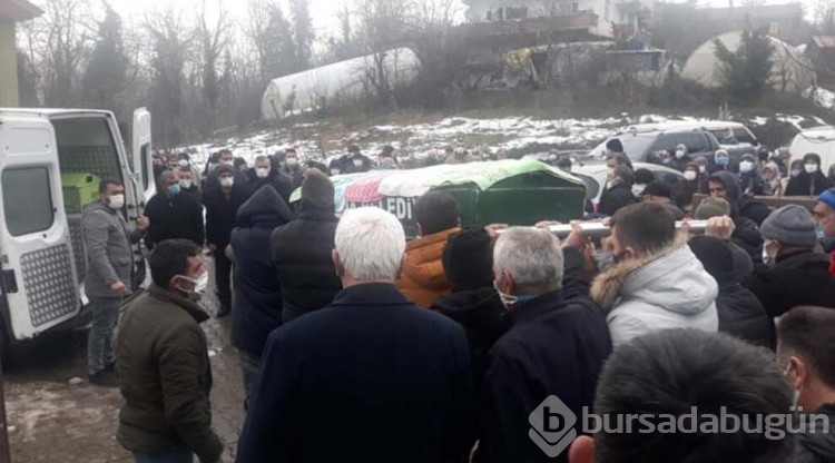Eşini çekiçle öldürdü!