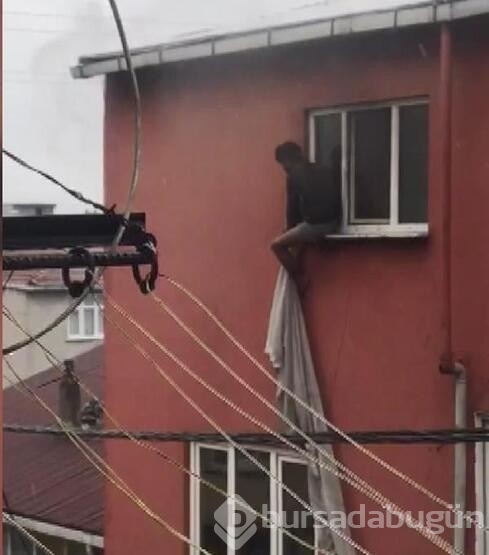 Küçükçekmece'de yangın!