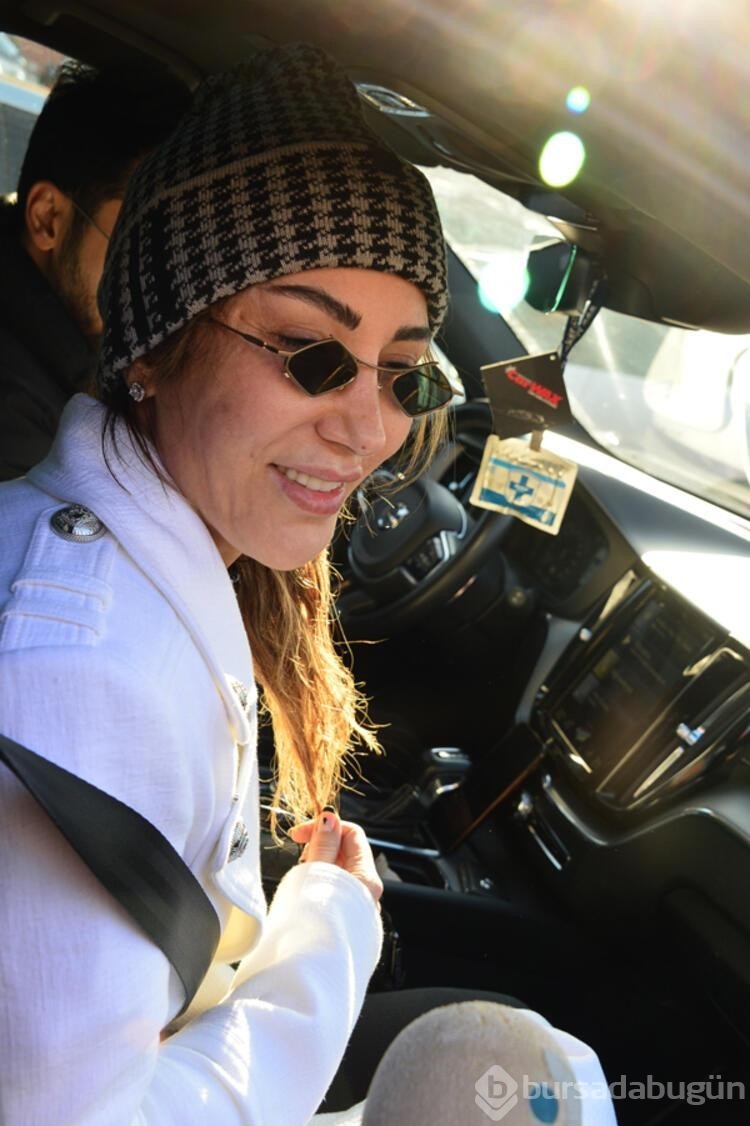 Hande Yener: Konuşulmuyorsan sıkıntı var demektir!
