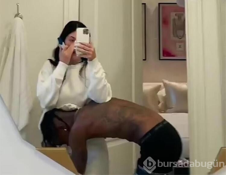 Kylie Jenner ikinci kez anne oldu!