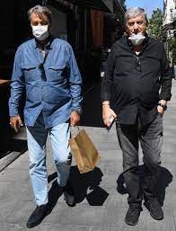 İki dost bir arada...