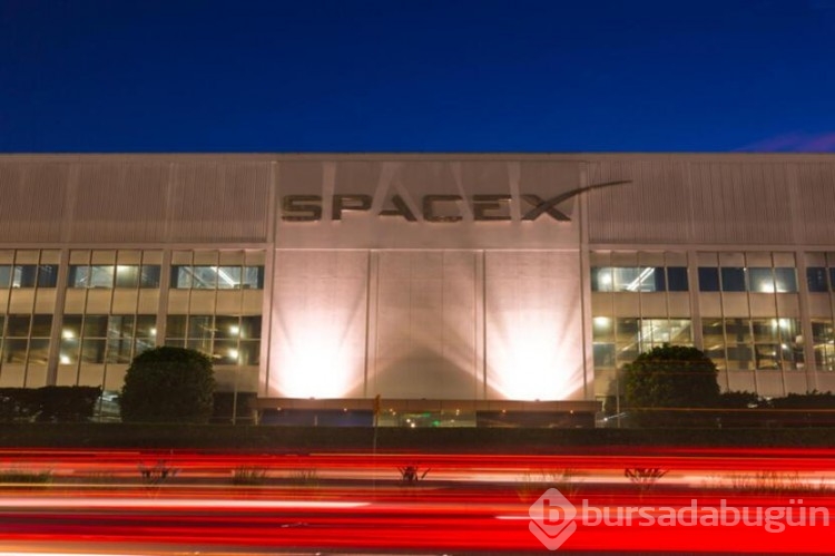 SpaceX şirketinin 40 uydusu yanarak düştü!
