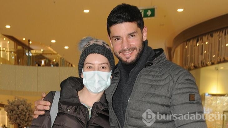 Berk Oktay ve Yıldız Çağrı Atiksoy'un evlilik hazırlığı başladı...