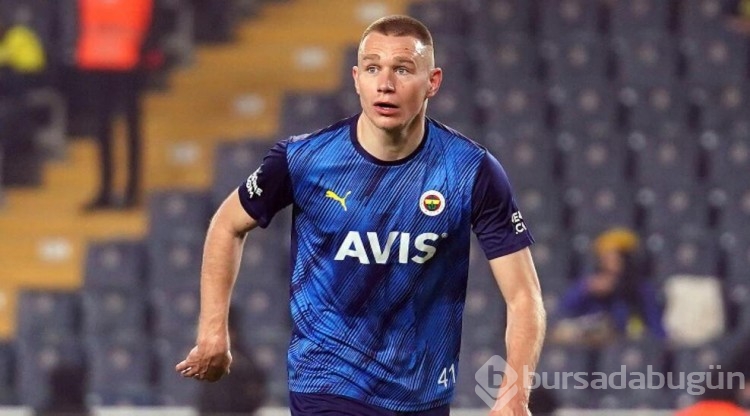 Fenerbahçeli Szalai Premier Lig yolcusu!