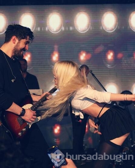 Aleyna Tilki eve dansöz çağırdı..