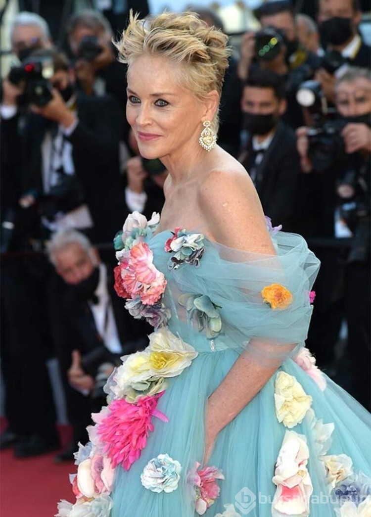 Sharon Stone:''Sessiz ve bağımlı olmak sağlıklı değil.''