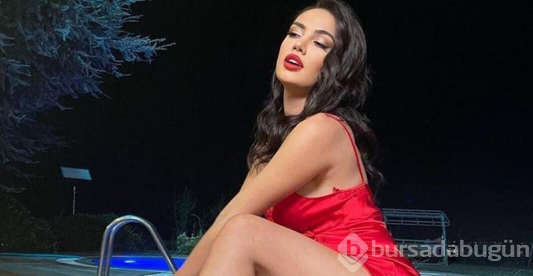 Ece Ronay'dan hamilelik pozu