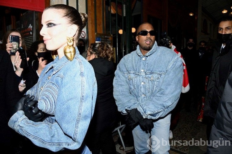 Kanye West'ten ayrılan Julia Fox podyumda dikkat çekti