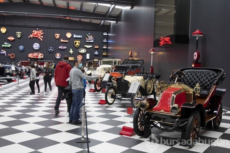 Klasik otomobil ve motosiklet müzesi Key Museum tarihe ışık tutuyor