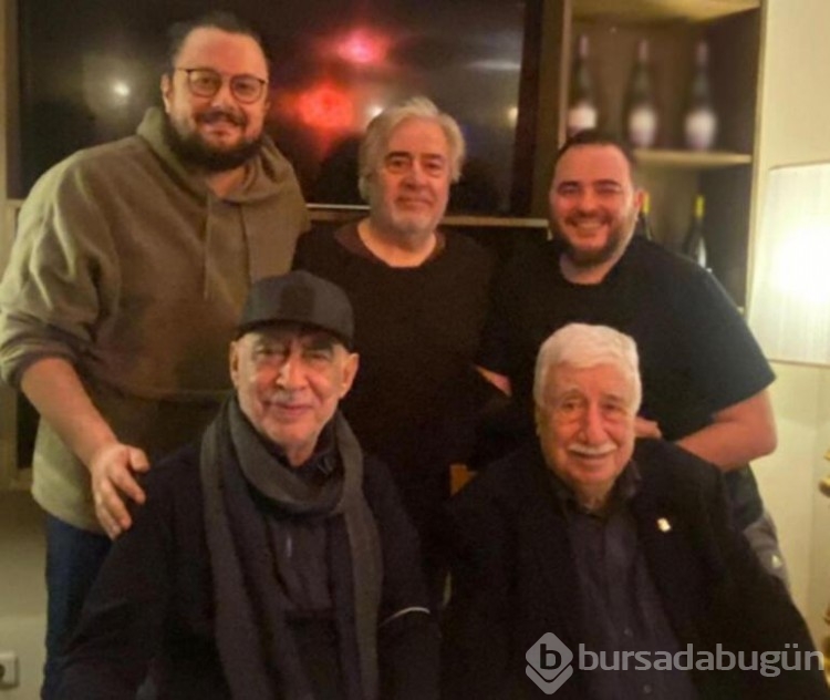 Uğur Yücel'in paylaşımına beğeni yağmuru...