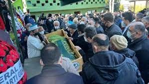  Sıla Şentürk'e veda! 