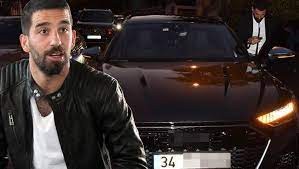 Arda Turan'dan garsona jest...
